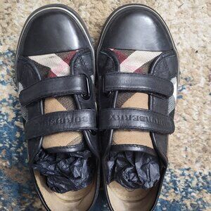 Kid's Burberry (Authentic) sneakers size 33